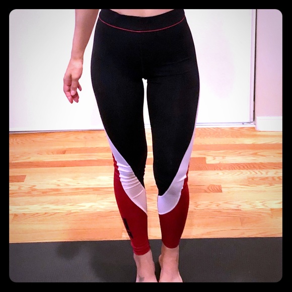 IVY PARK Logo Colour Block Leggings - Picture 3 of 8